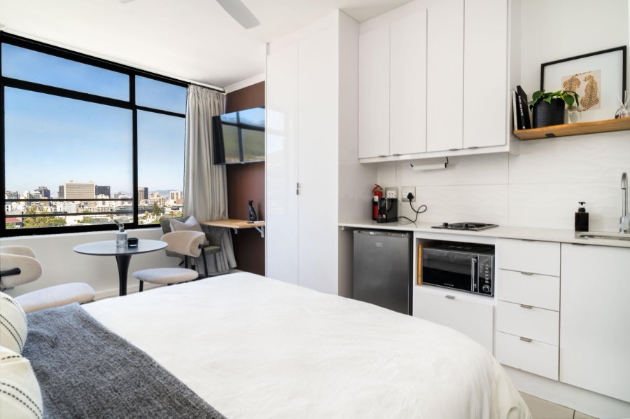 1 Bedroom Property for Sale in Gardens Western Cape